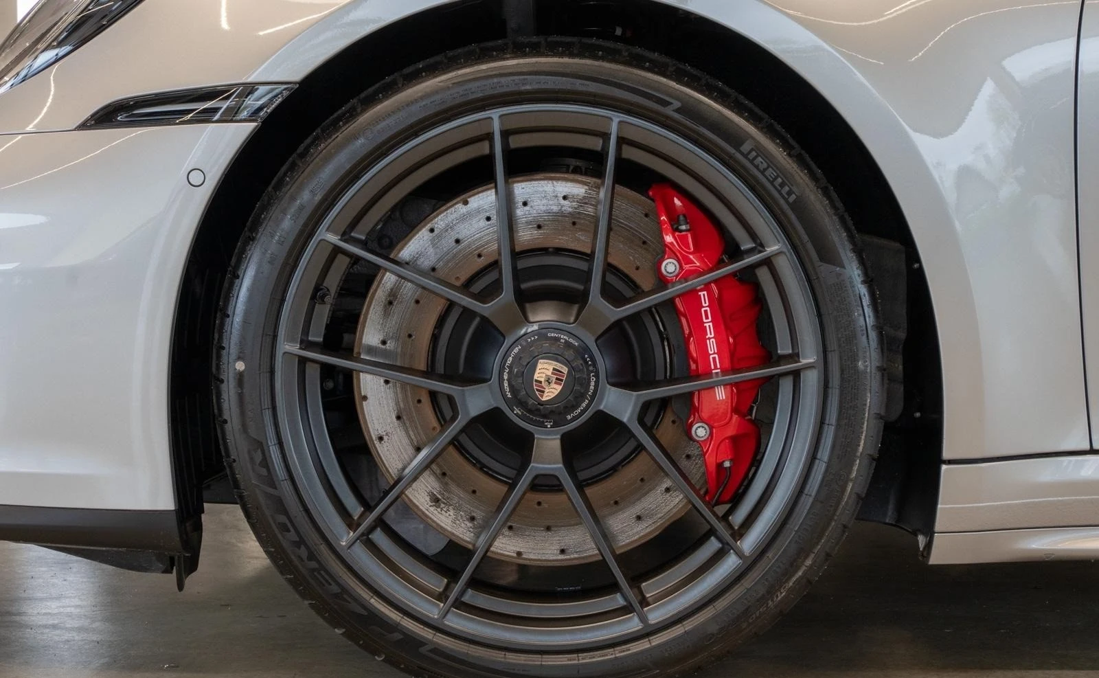 Porsche 911 992.2 CARRERA 4 GTS/SPORT DESIGN/BOSE/MATRIX/LIFT/ - изображение 4