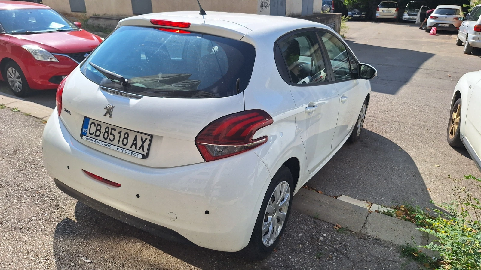 Peugeot 208, снимка 4 - Автомобили и джипове - 53967556