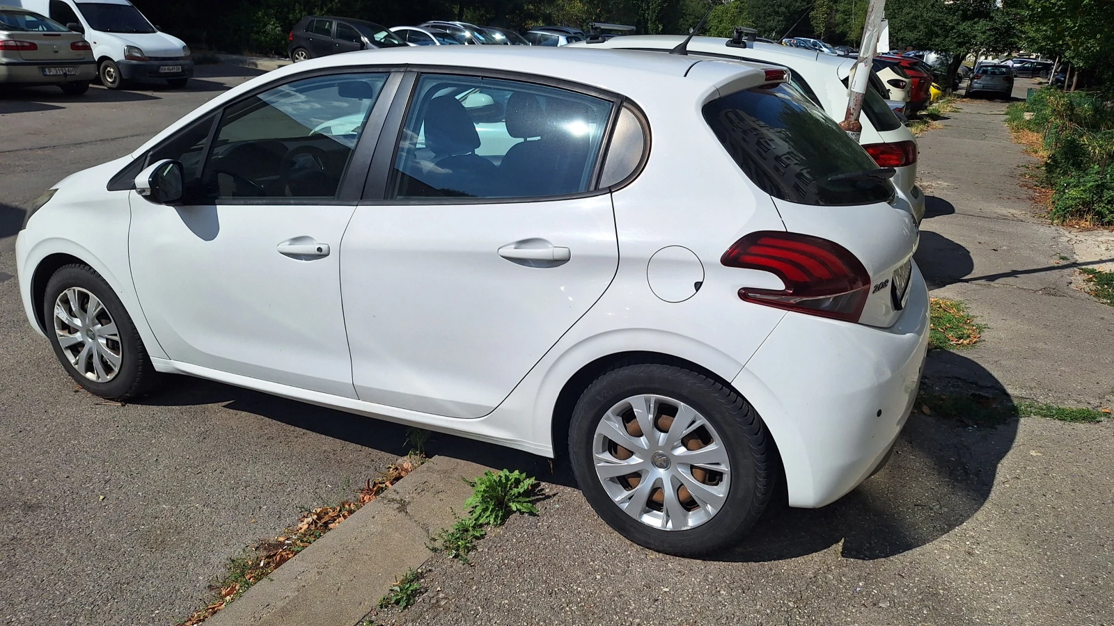 Peugeot 208 undefined | Auto.bg — изображение 1