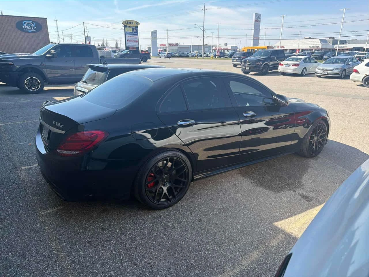 Mercedes-Benz C 63 AMG  S * Burmester * 360 * ПОДГРЕВ , снимка 4 - Автомобили и джипове - 54141046