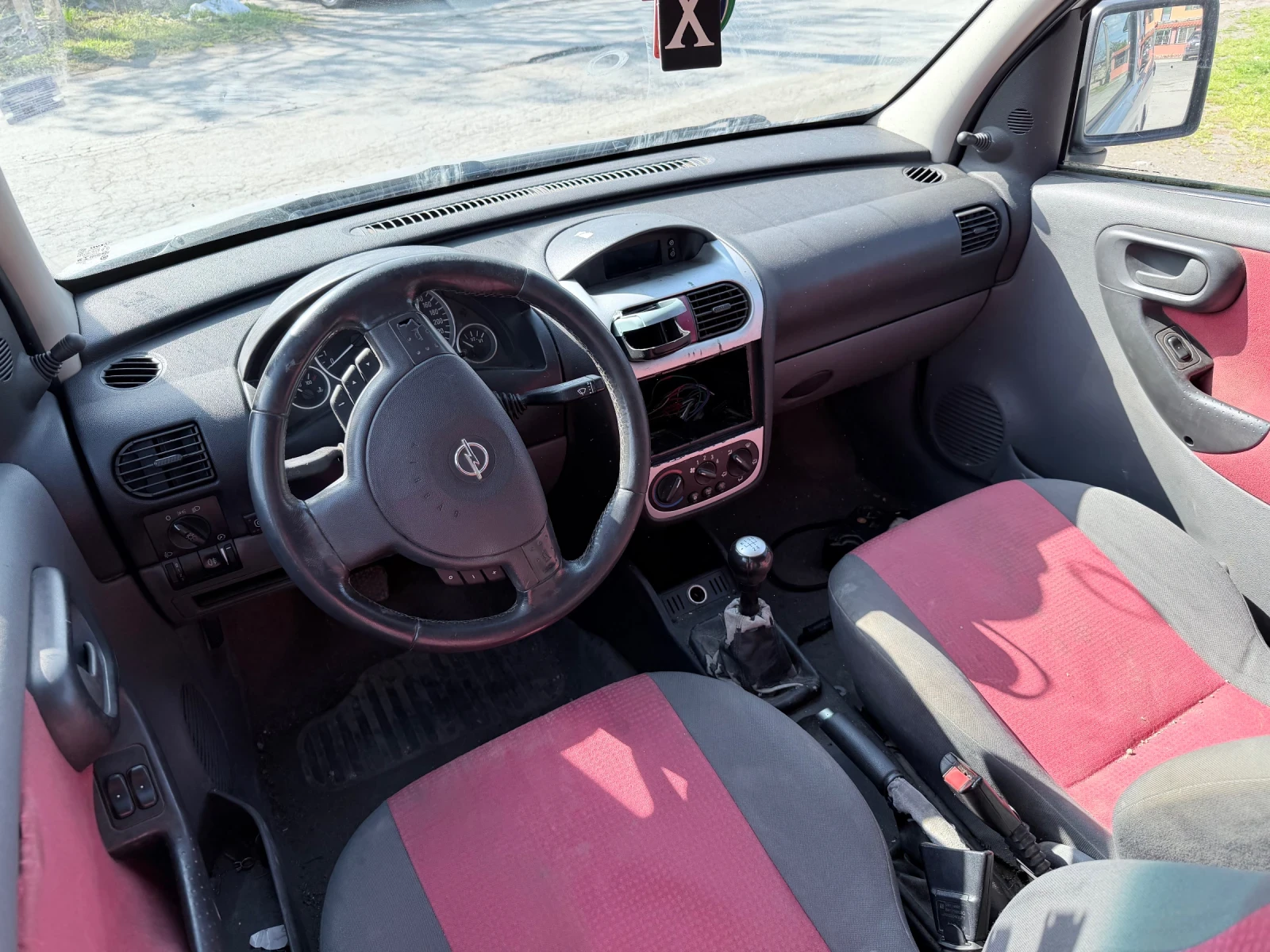 Opel Combo 1.4Газ Бензин, снимка 7 - Автомобили и джипове - 54312756