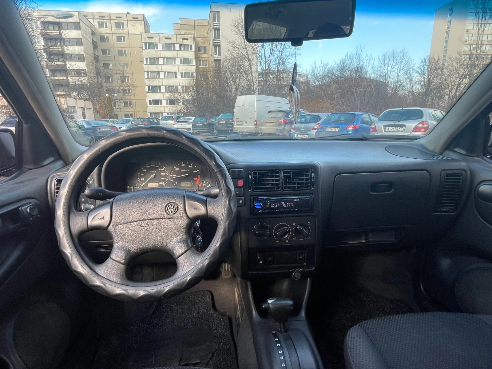 VW Polo, снимка 6 - Автомобили и джипове - 54398542