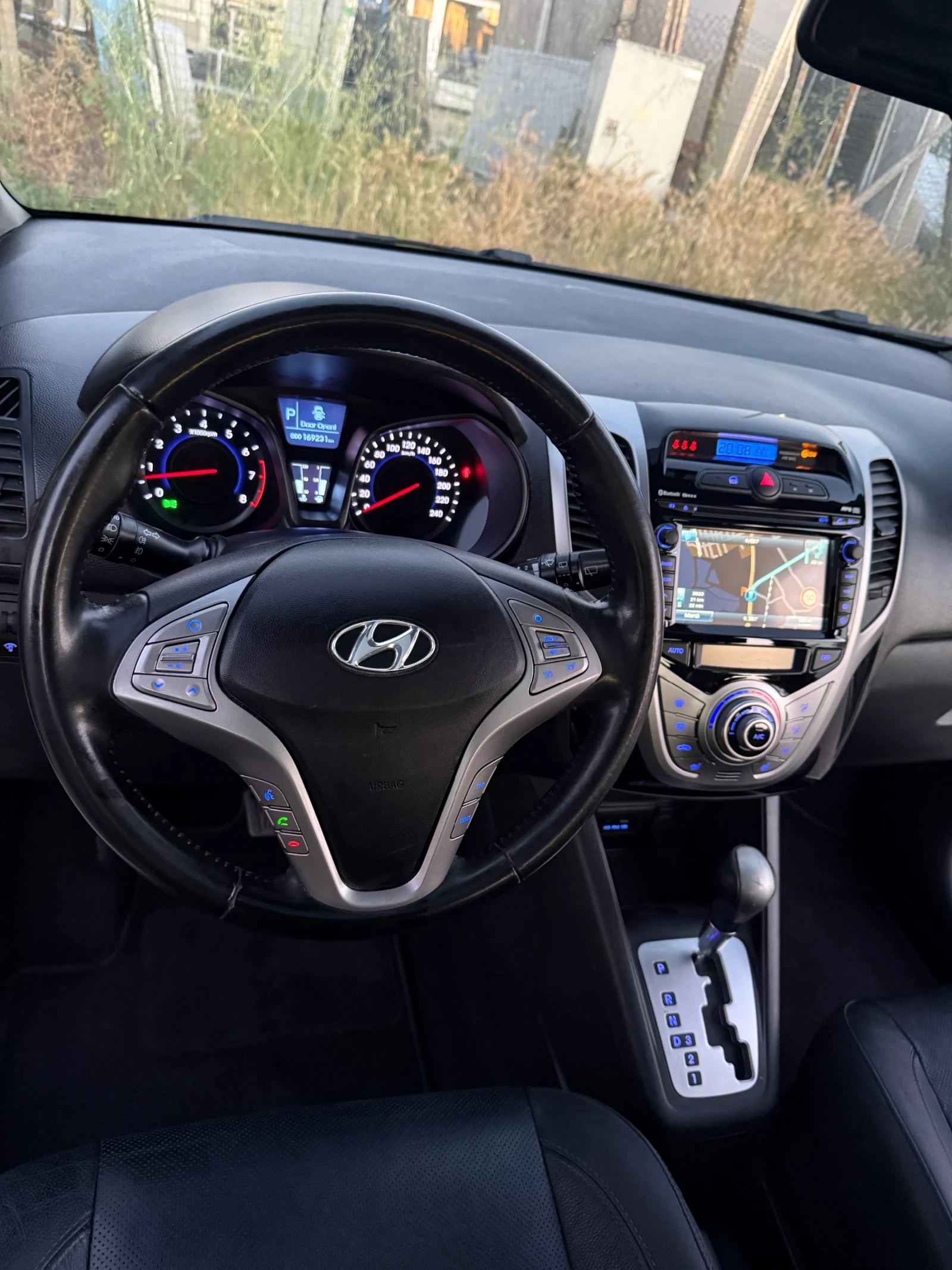 Hyundai Ix20 Vertex, снимка 11 - Автомобили и джипове - 54941710