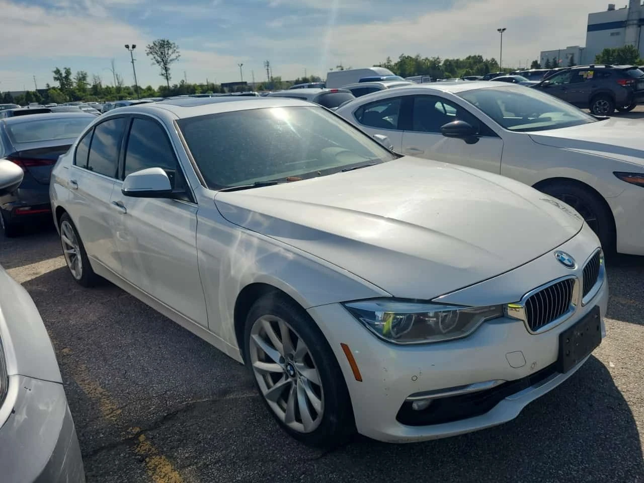 BMW 330 * XDRIVE * CARFAX * АВТОКРЕДИТ * , снимка 2 - Автомобили и джипове - 55232185