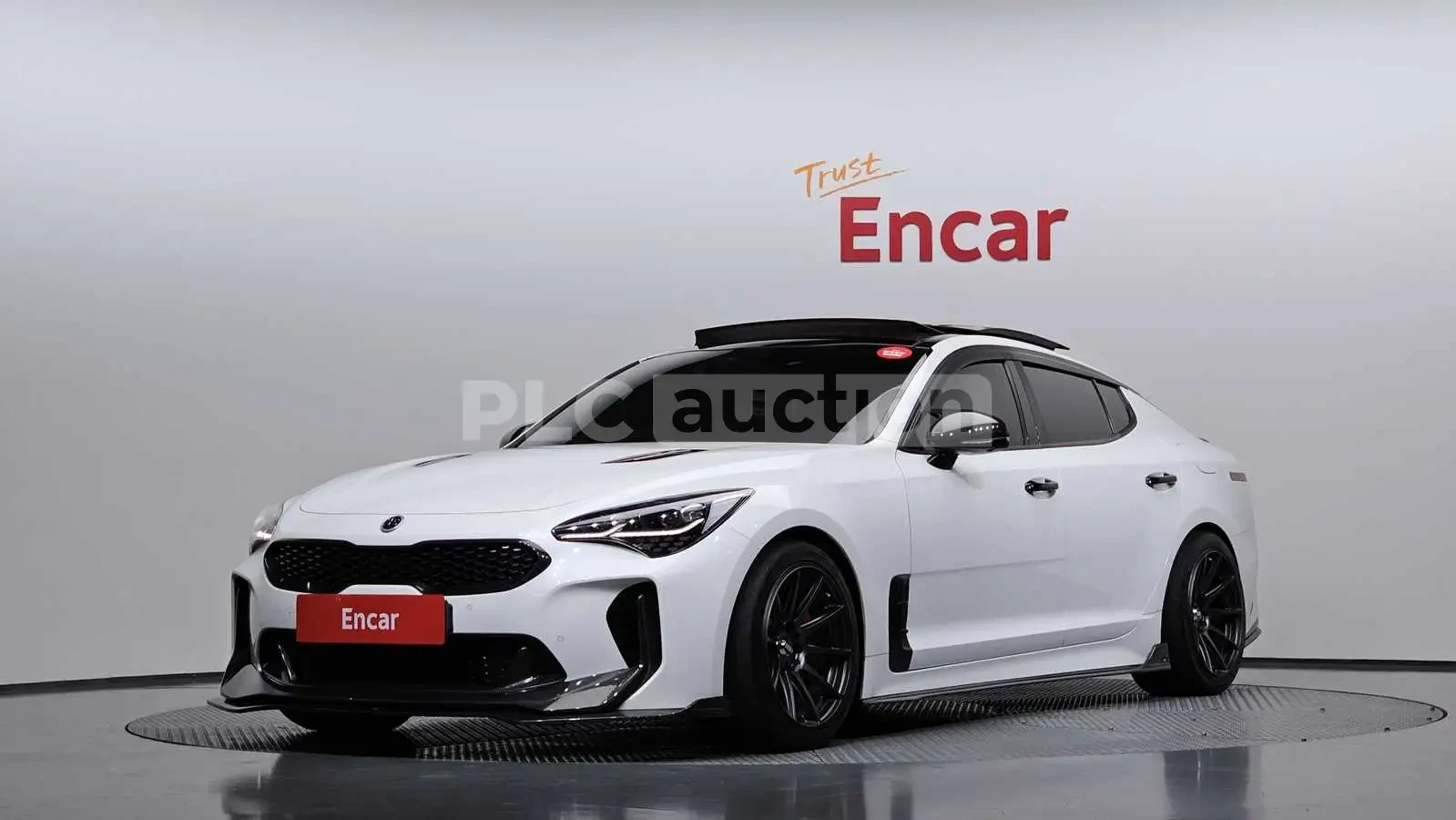 Kia Stinger GT| ADRO TUNING| HUD| ОБДУХВАНЕ| PANO| ЧЕРВЕН САЛО