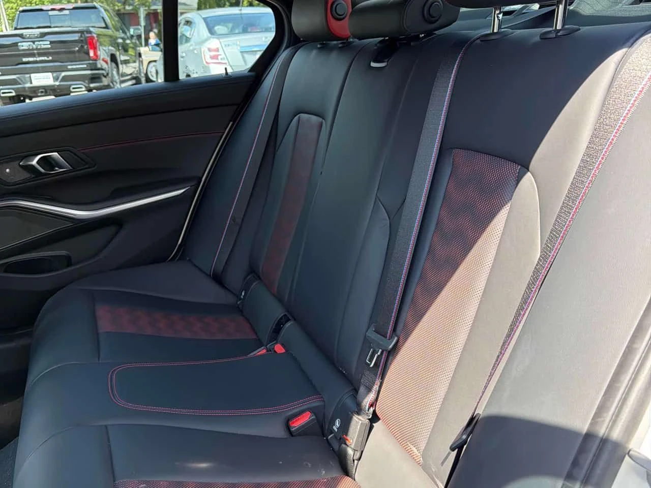 BMW M3 * CS * АВТОКРЕДИТ БЕЗ ПЪРВОНАЧАЛНА ВНОСКА* , снимка 14 - Автомобили и джипове - 55592057