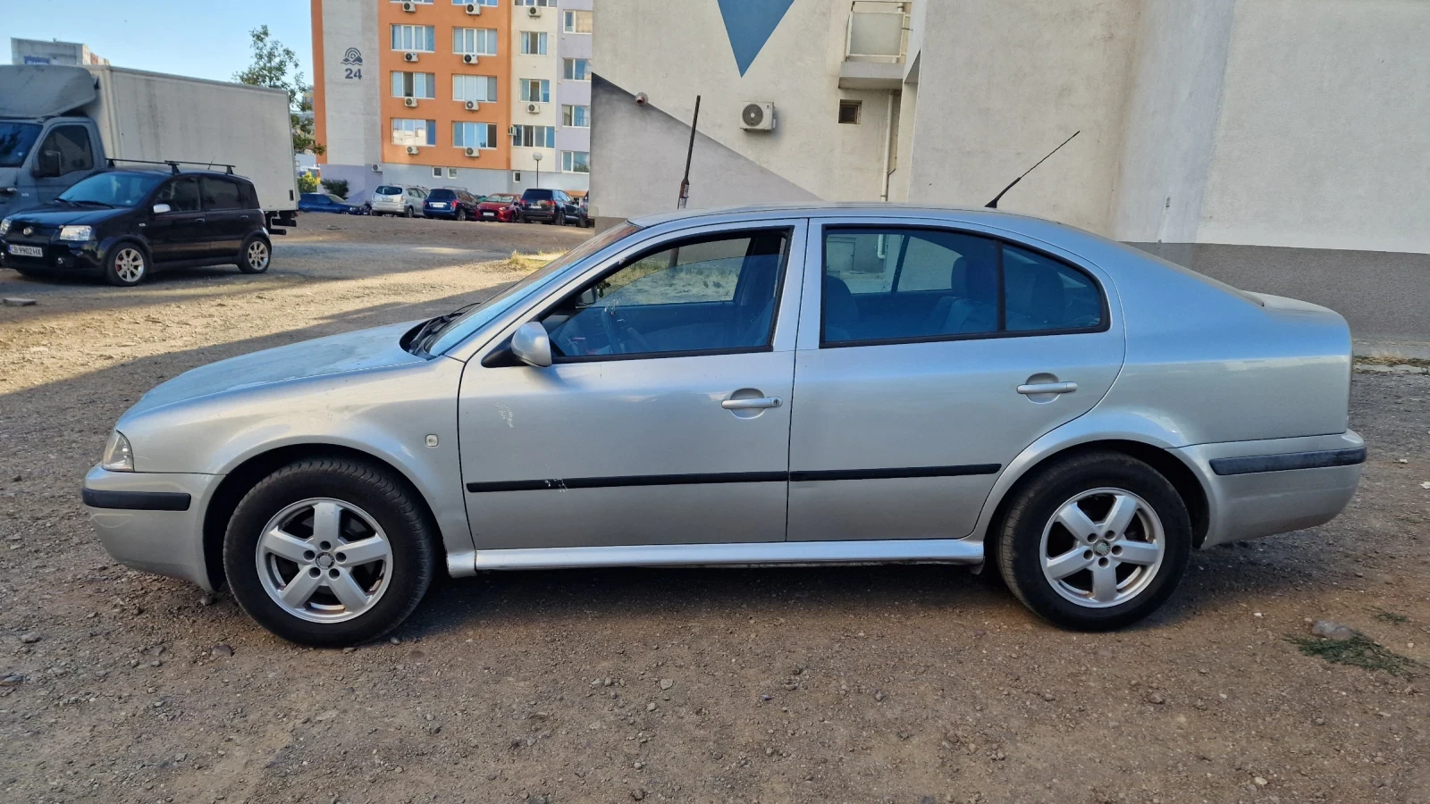 Skoda Octavia 1.9TDI, снимка 2 - Автомобили и джипове - 55798809