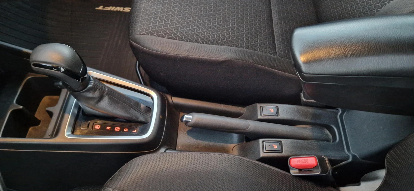 Suzuki Swift 1.2 I 90 к.с. Автоматик  EU-6c, снимка 11 - Автомобили и джипове - 55996681