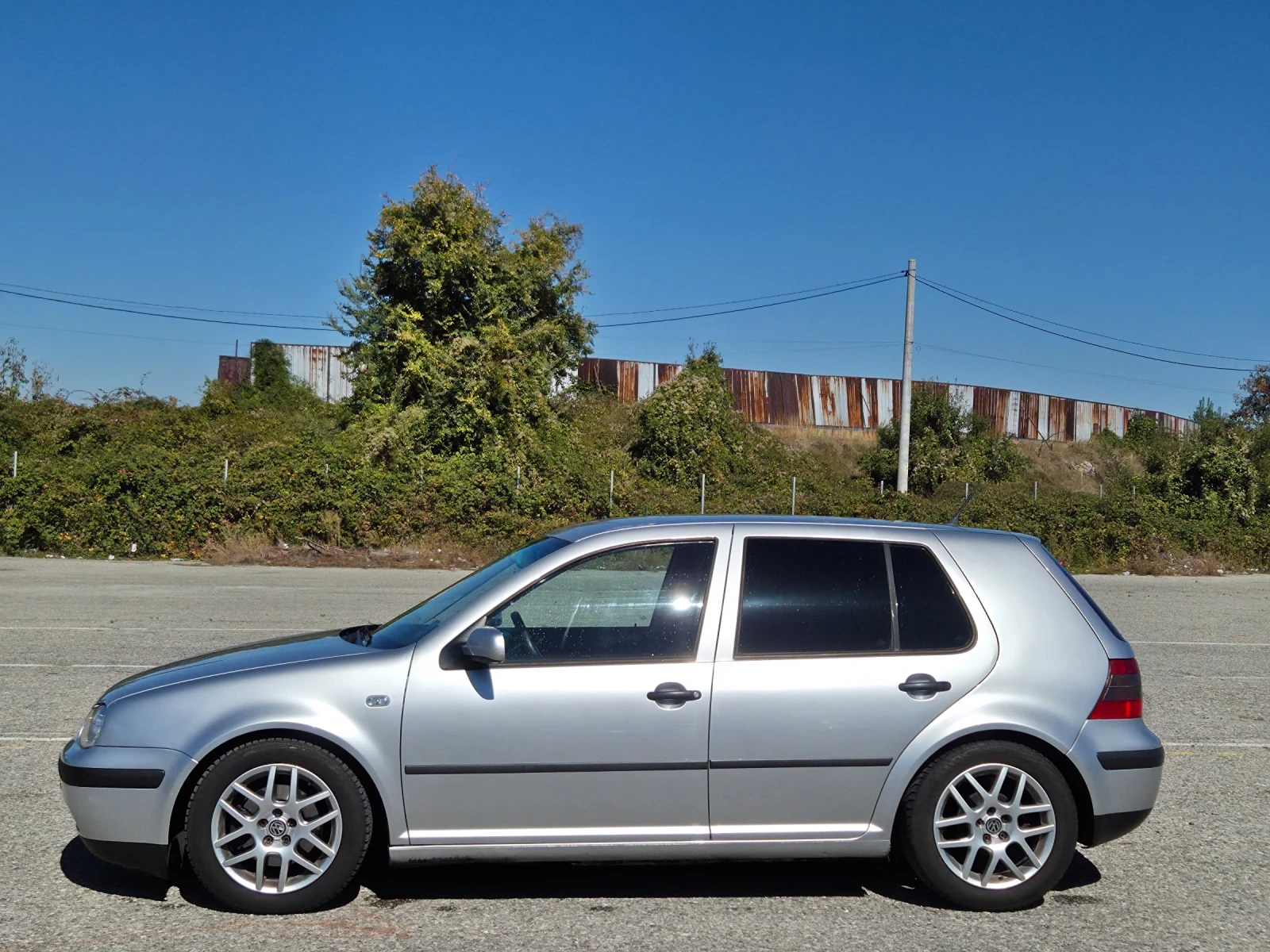 VW Golf 1.9тди 101+ + 2001г , снимка 3 - Автомобили и джипове - 56358103