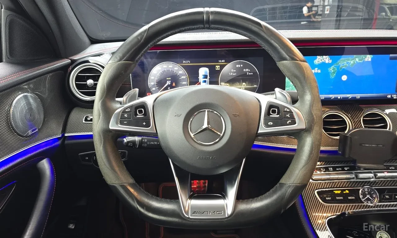 Mercedes-Benz E 43 AMG 4MATIC* BURMASTER* 360 КАМЕРИ* ХЕД-ЪП* КРАЙНА ЦЕНА, снимка 10 - Автомобили и джипове - 56411360