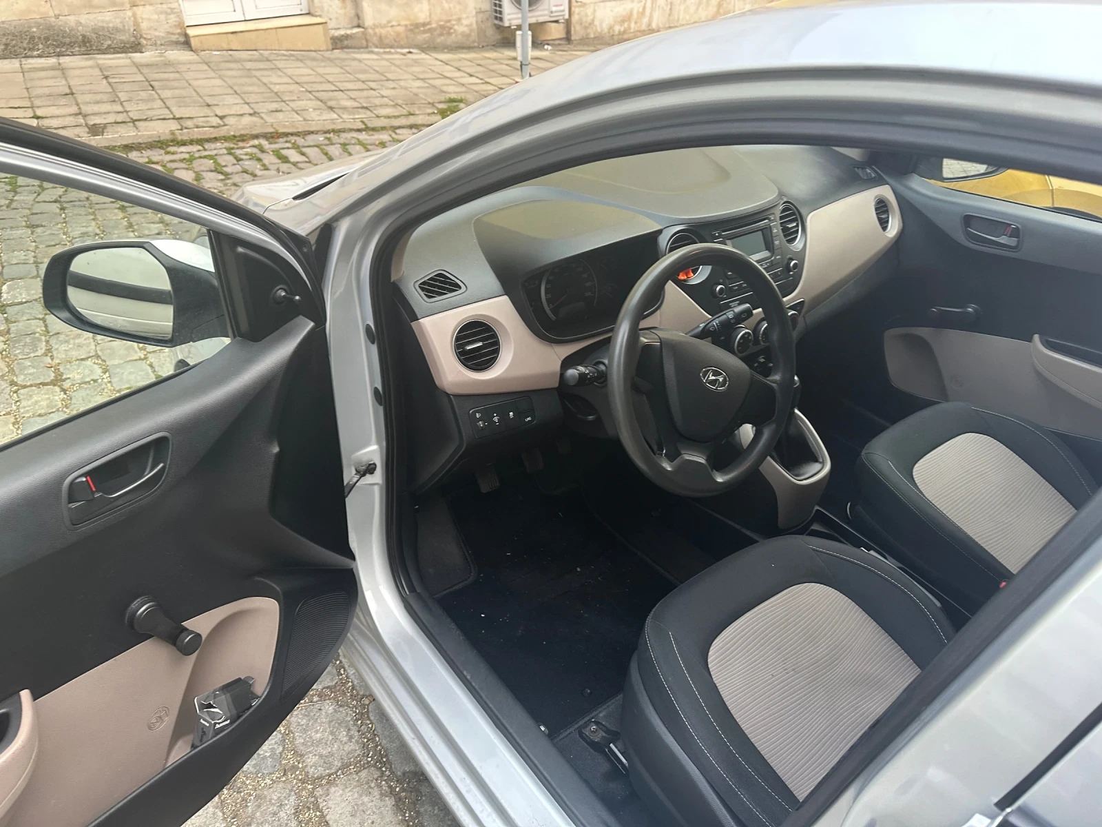 Hyundai I10, снимка 6 - Автомобили и джипове - 56561097