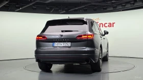 VW Touareg 3.0TDI - DISTRONIC - ПОДГРЕВИ - ПАНОРАМА, снимка 4