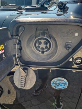 Jeep Wrangler 4xe | Mobile.bg    15