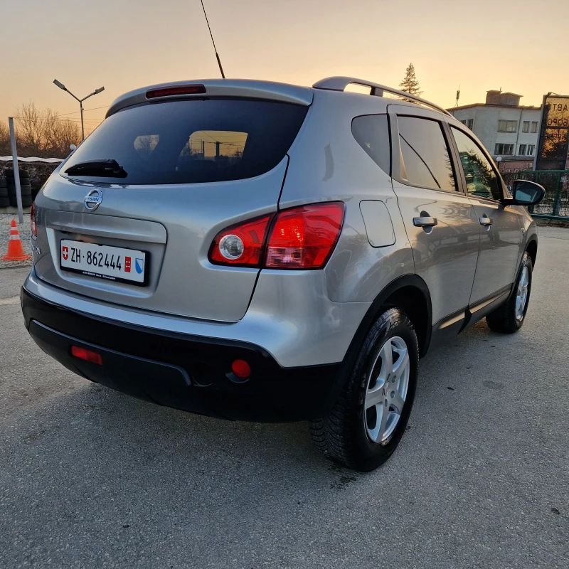 Nissan Qashqai 2.0 4х4 ШВЕЙЦАРИЯ , снимка 6 - Автомобили и джипове - 48829521