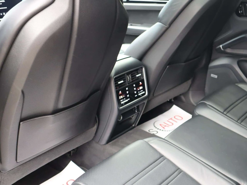 Porsche Cayenne S/Sport Chrono/Coupe/HuD/Bose/Панорама, снимка 10 - Автомобили и джипове - 51222788