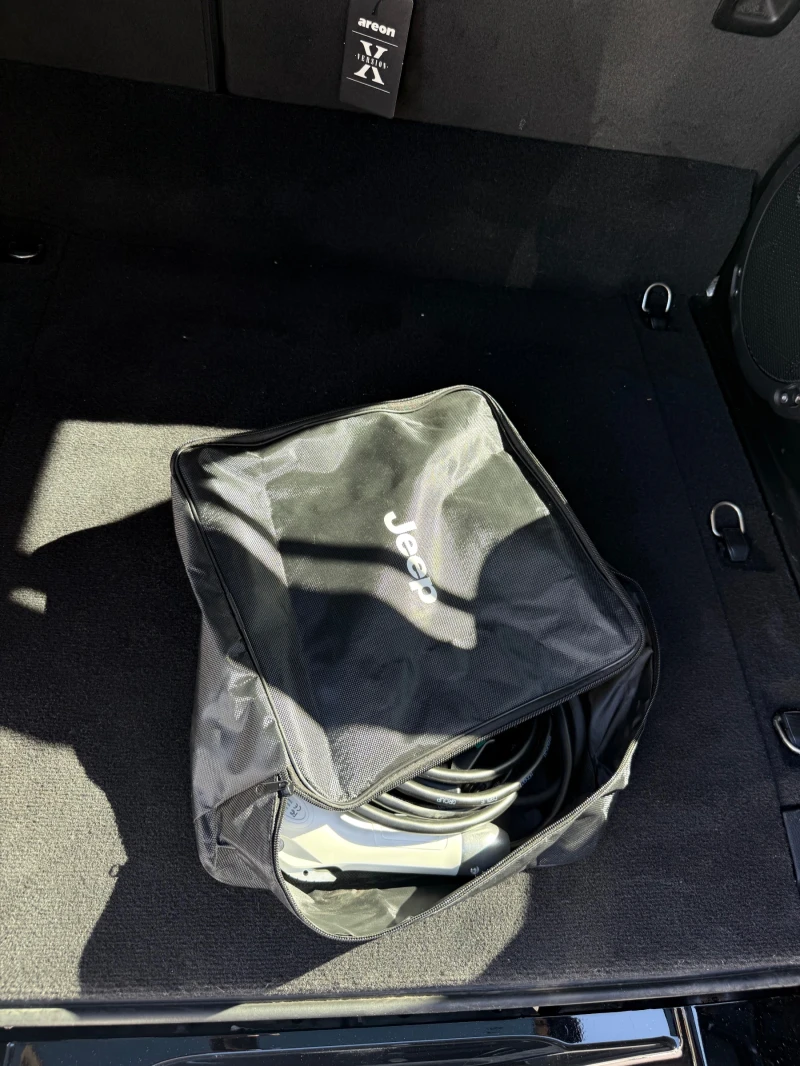 Jeep Wrangler 4xe, снимка 11 - Автомобили и джипове - 51914323