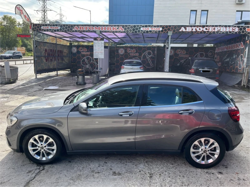 Mercedes-Benz GLA 220