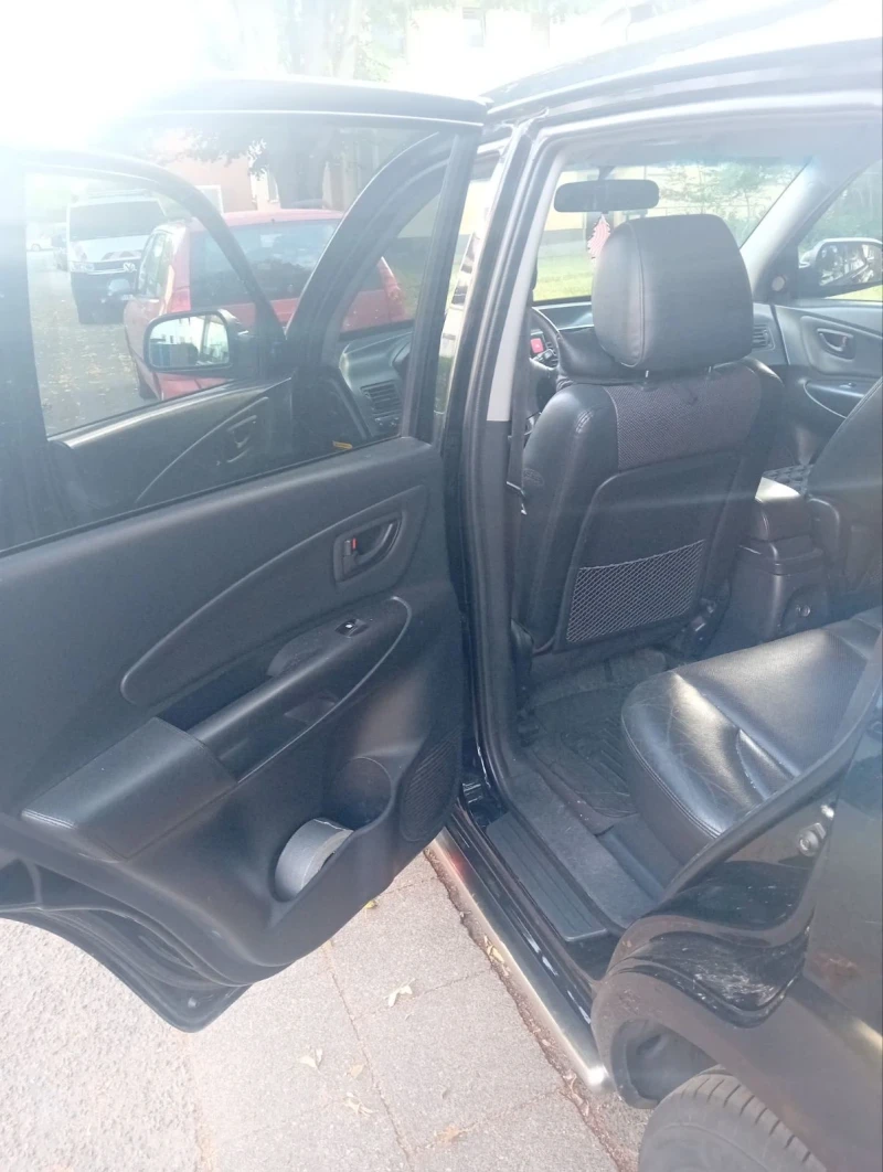 Hyundai Tucson 2.0 газ/бензин, снимка 7 - Автомобили и джипове - 52892947