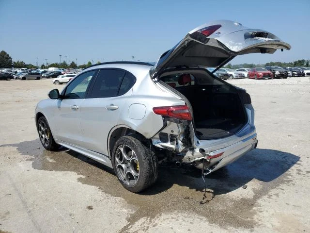 Alfa Romeo Stelvio, снимка 2 - Автомобили и джипове - 47954678