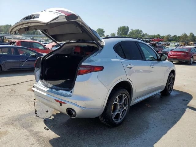 Alfa Romeo Stelvio, снимка 3 - Автомобили и джипове - 47954678