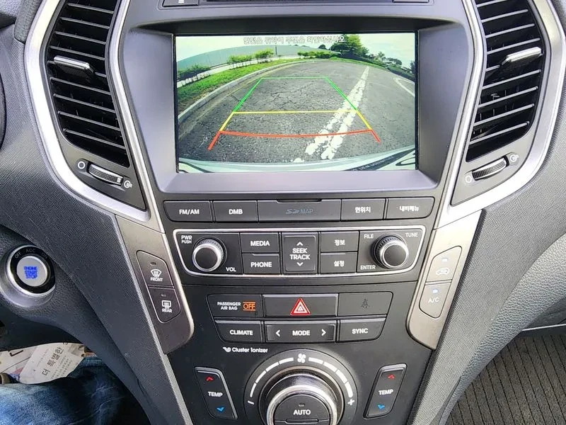 Hyundai Santa fe 2.0 CRDi 4WD - САМО 30% АВАНС, снимка 9 - Автомобили и джипове - 56159122