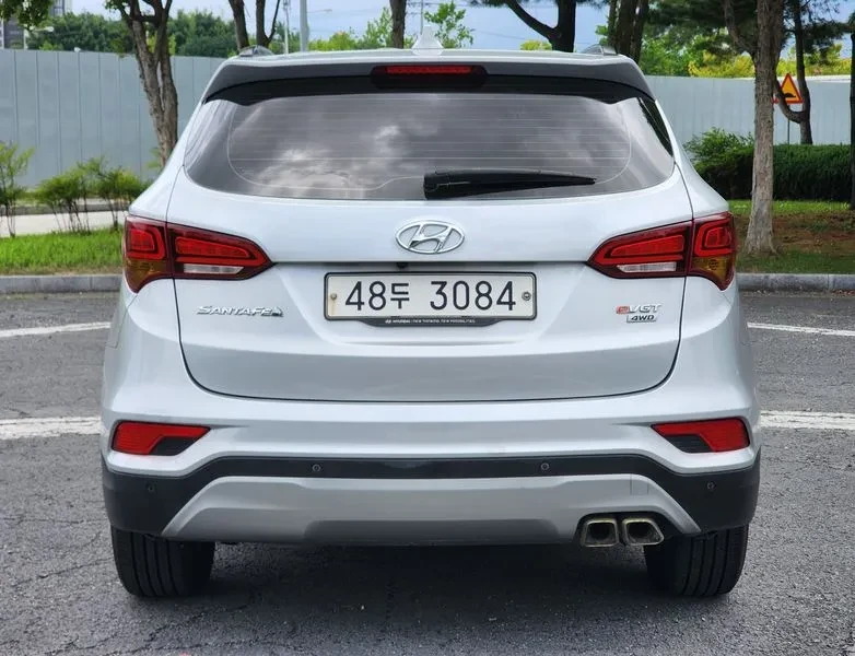 Hyundai Santa fe 2.0 CRDi 4WD - САМО 30% АВАНС, снимка 4 - Автомобили и джипове - 56159122
