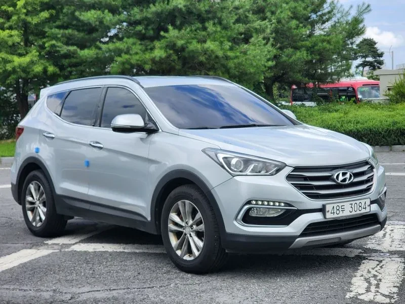 Hyundai Santa fe 2.0 CRDi 4WD - САМО 30% АВАНС, снимка 3 - Автомобили и джипове - 56159122
