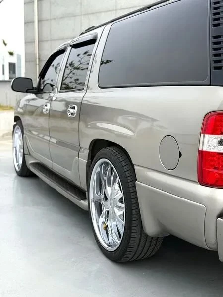 Gmc Yukon, снимка 11 - Автомобили и джипове - 56688000