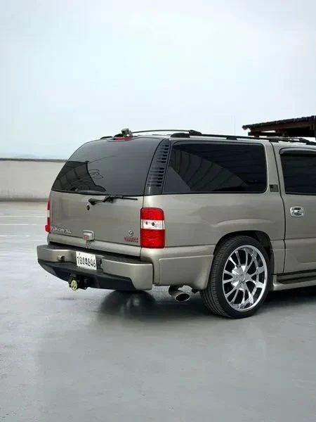 Gmc Yukon, снимка 10 - Автомобили и джипове - 56688000