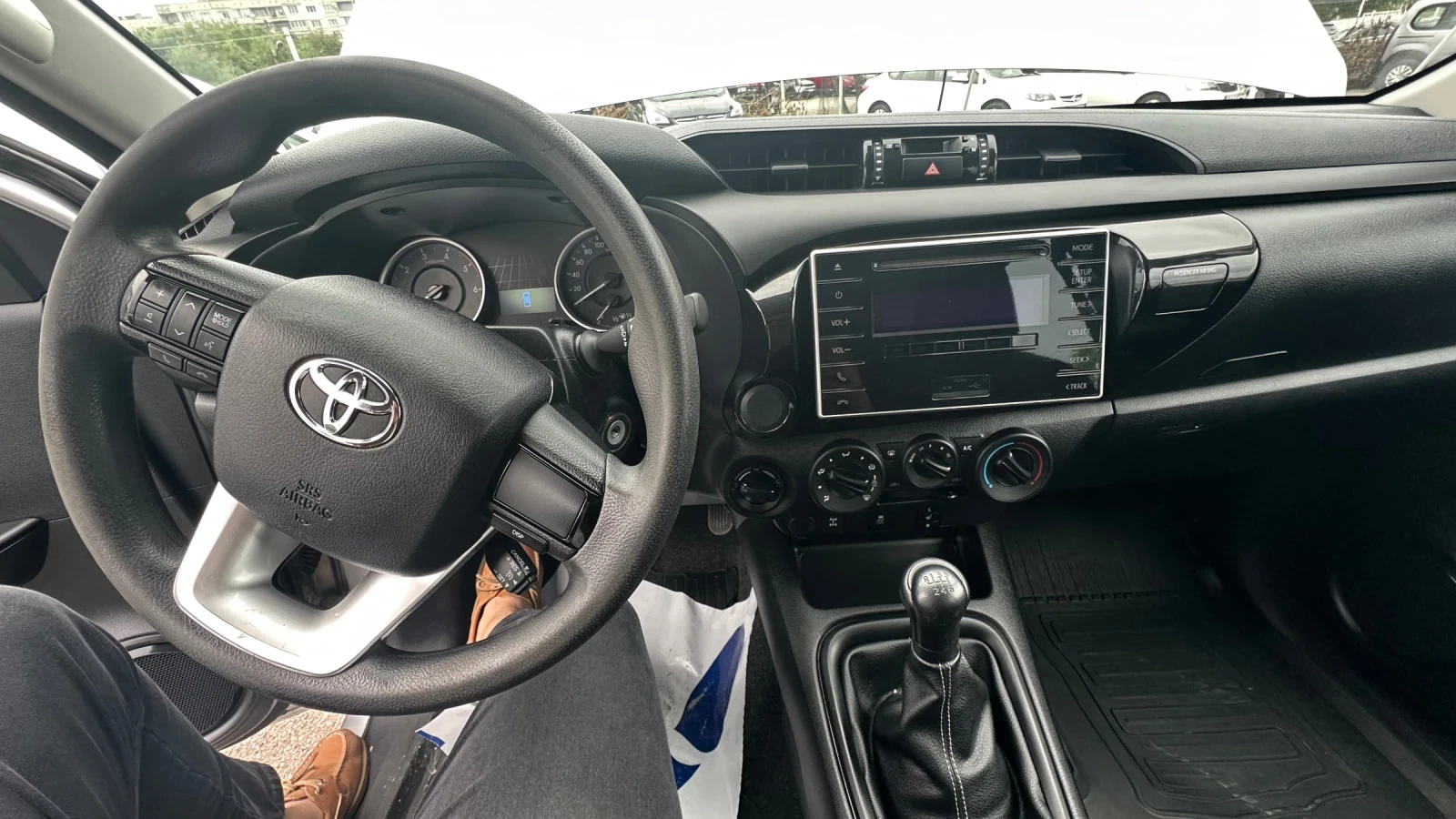 Toyota Hilux  - изображение 7