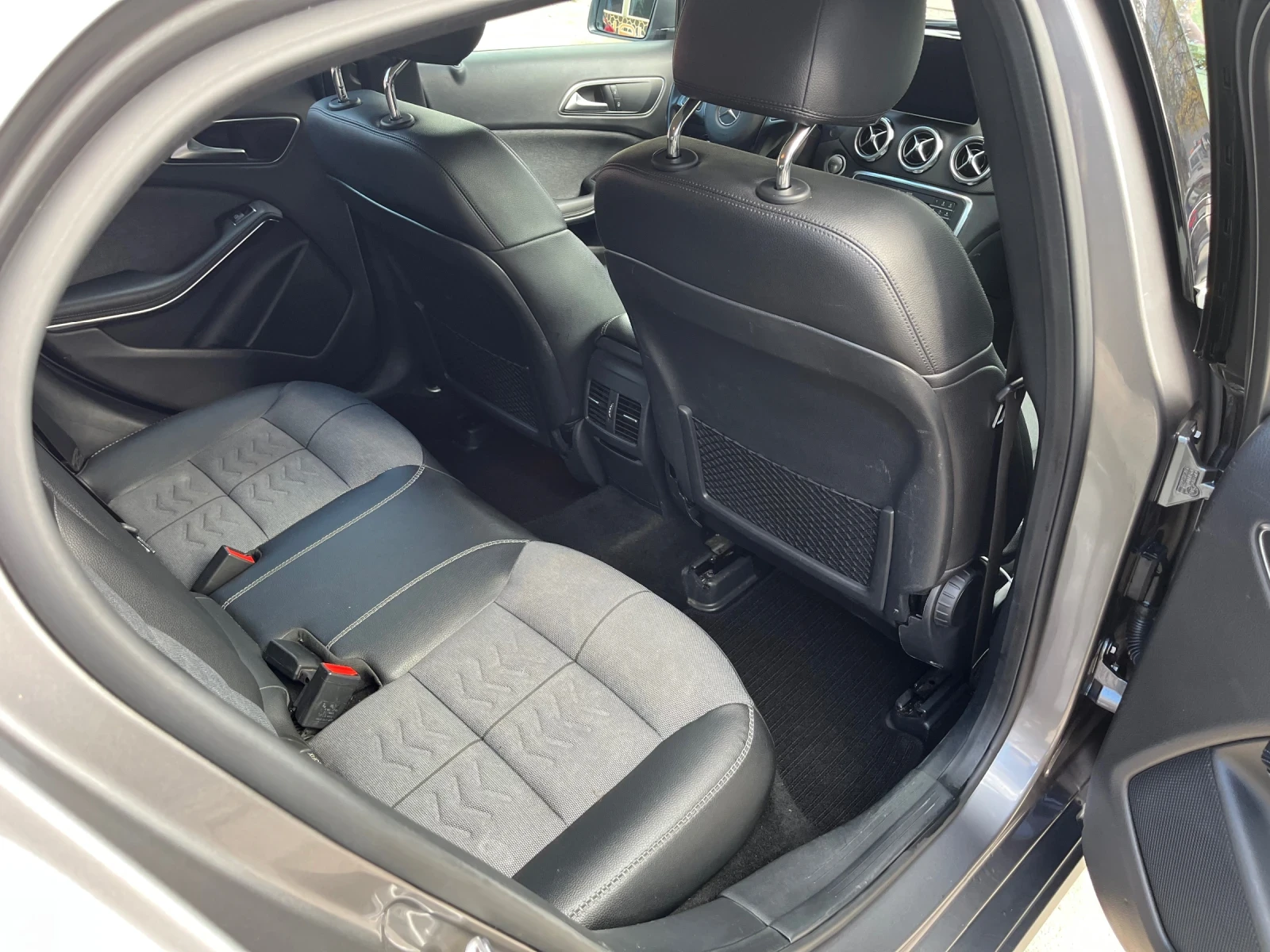 Mercedes-Benz GLA 220 | Mobile.bg   13