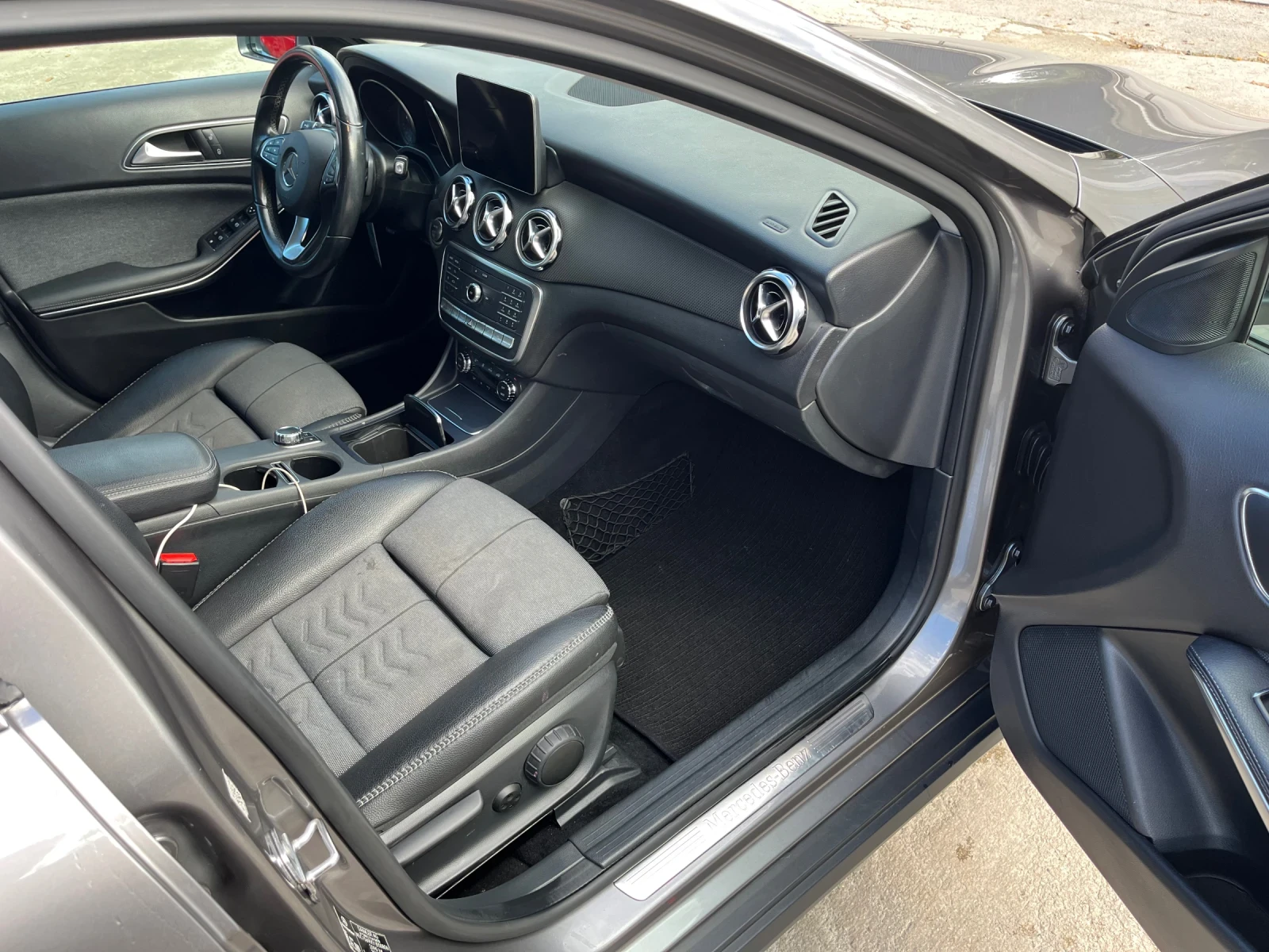 Mercedes-Benz GLA 220 | Mobile.bg   11