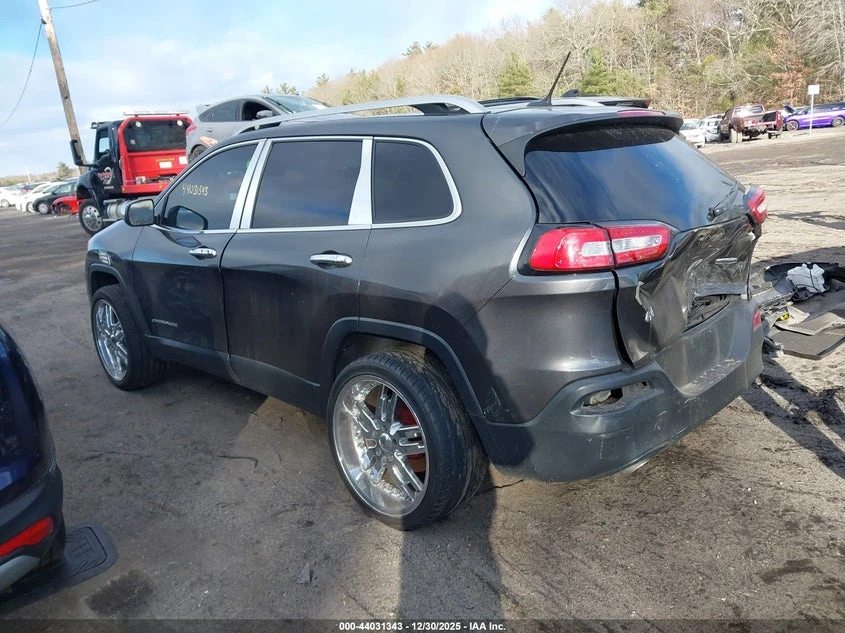 Jeep Cherokee 3.2L V-6 DOHC, 271HP 4X4 Drive, снимка 3 - Автомобили и джипове - 53879131