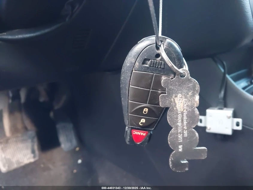 Jeep Cherokee 3.2L V-6 DOHC, 271HP 4X4 Drive, снимка 11 - Автомобили и джипове - 53879131