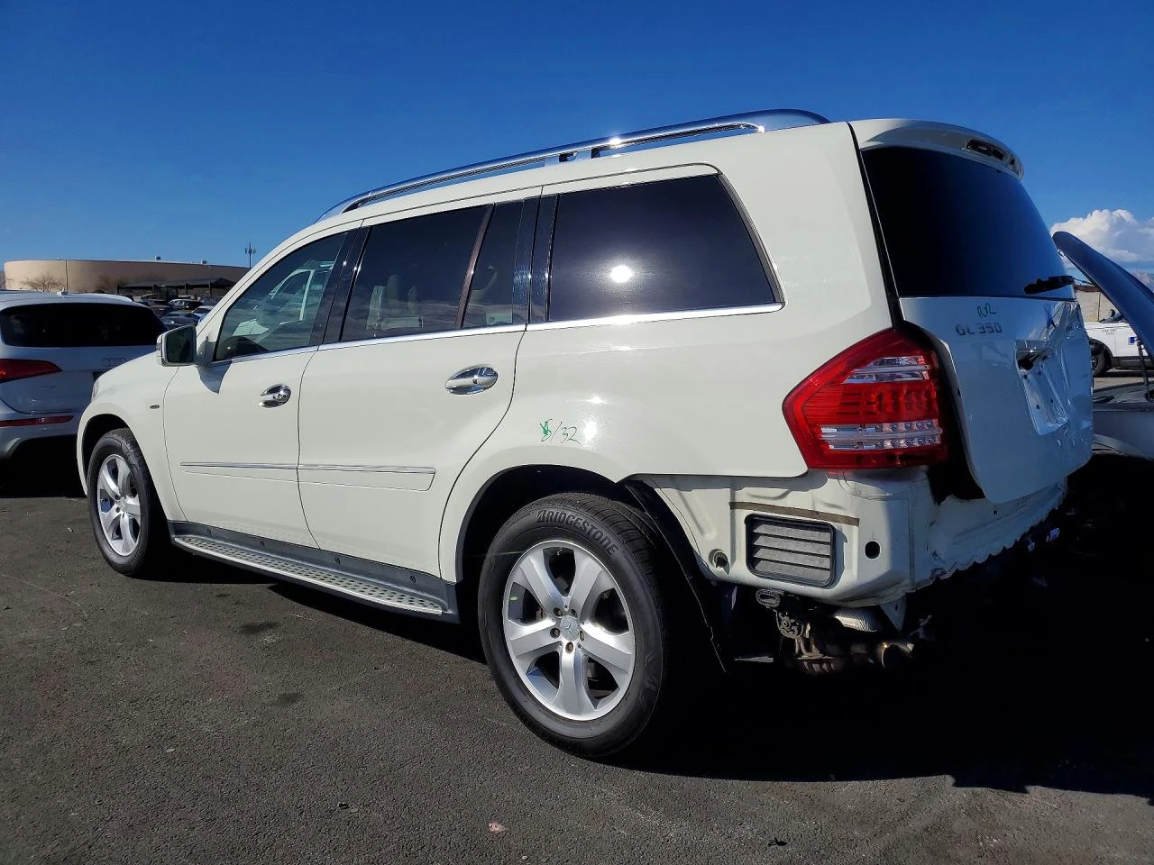 Mercedes-Benz GL 350 BLUETEC 4MATIC| HARMAN| NAVI| KEYLESS, снимка 4 - Автомобили и джипове - 55041246
