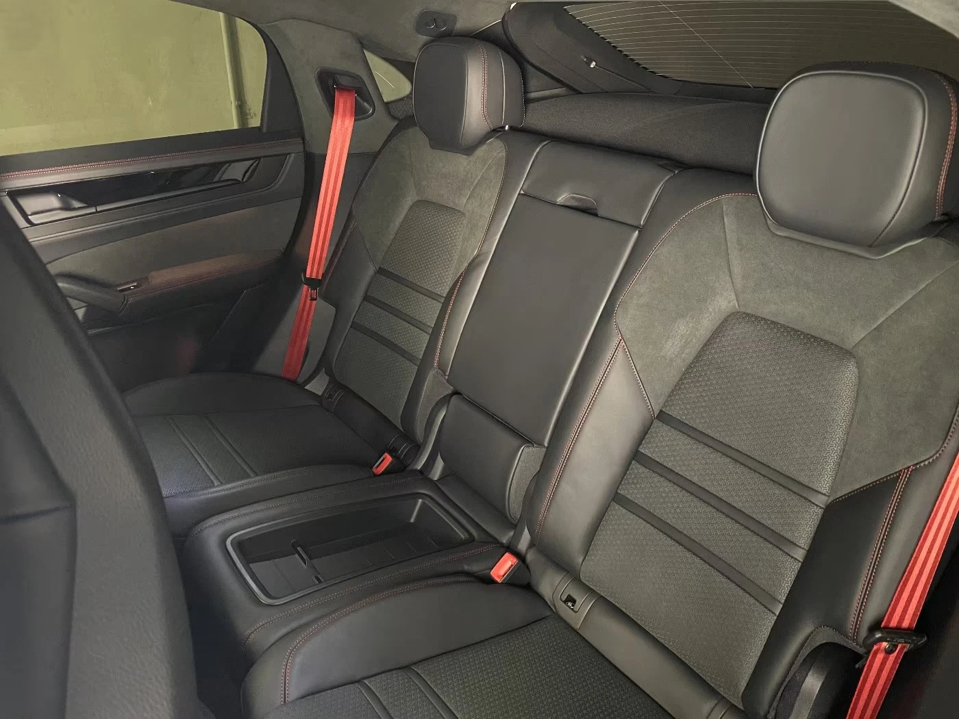 Porsche Cayenne GTS COUPE SPORT-CHRONO BOSE PANORAMA 360-CAM, снимка 15 - Автомобили и джипове - 55383246