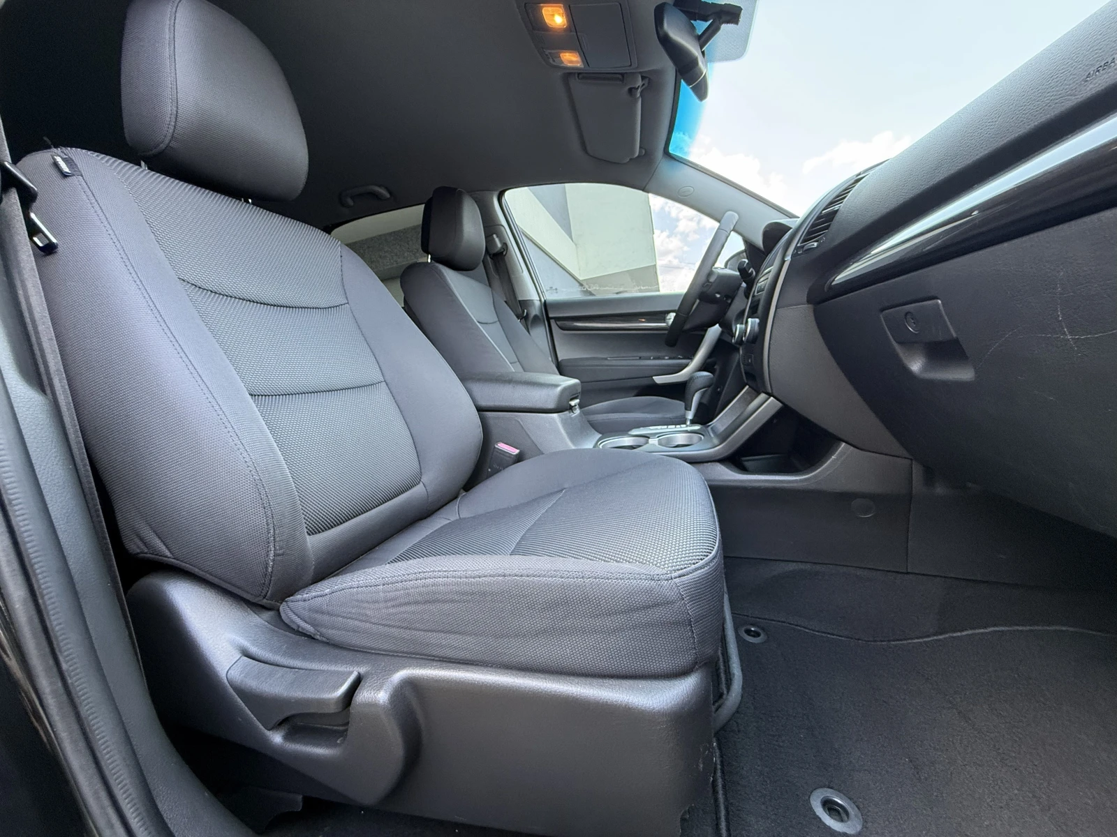 Kia Sorento 2.2D-AVTOMAT-4X4-, снимка 14 - Автомобили и джипове - 55586553