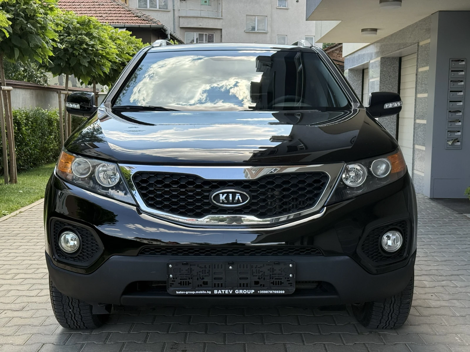 Kia Sorento 2.2D-AVTOMAT-4X4-, снимка 2 - Автомобили и джипове - 55586553