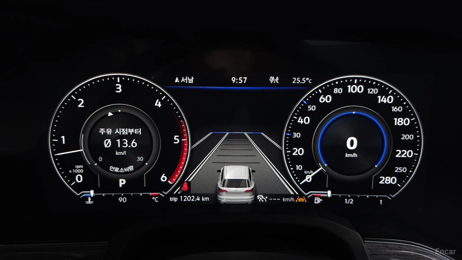 VW Touareg 3.0TDI - DISTRONIC - ПОДГРЕВИ - ПАНОРАМА, снимка 8 - Автомобили и джипове - 56103286