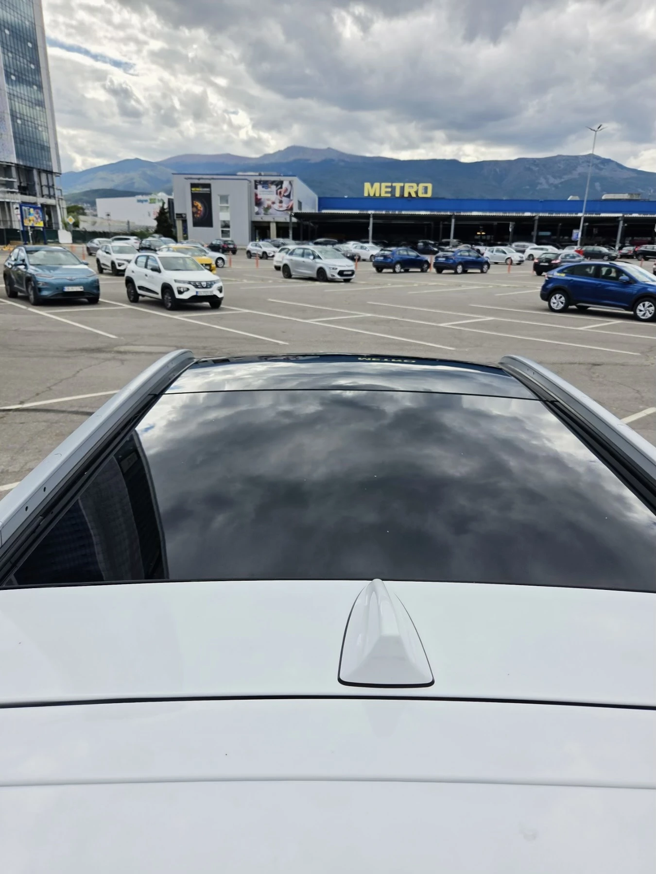 Hyundai IX35, снимка 6 - Автомобили и джипове - 56183392