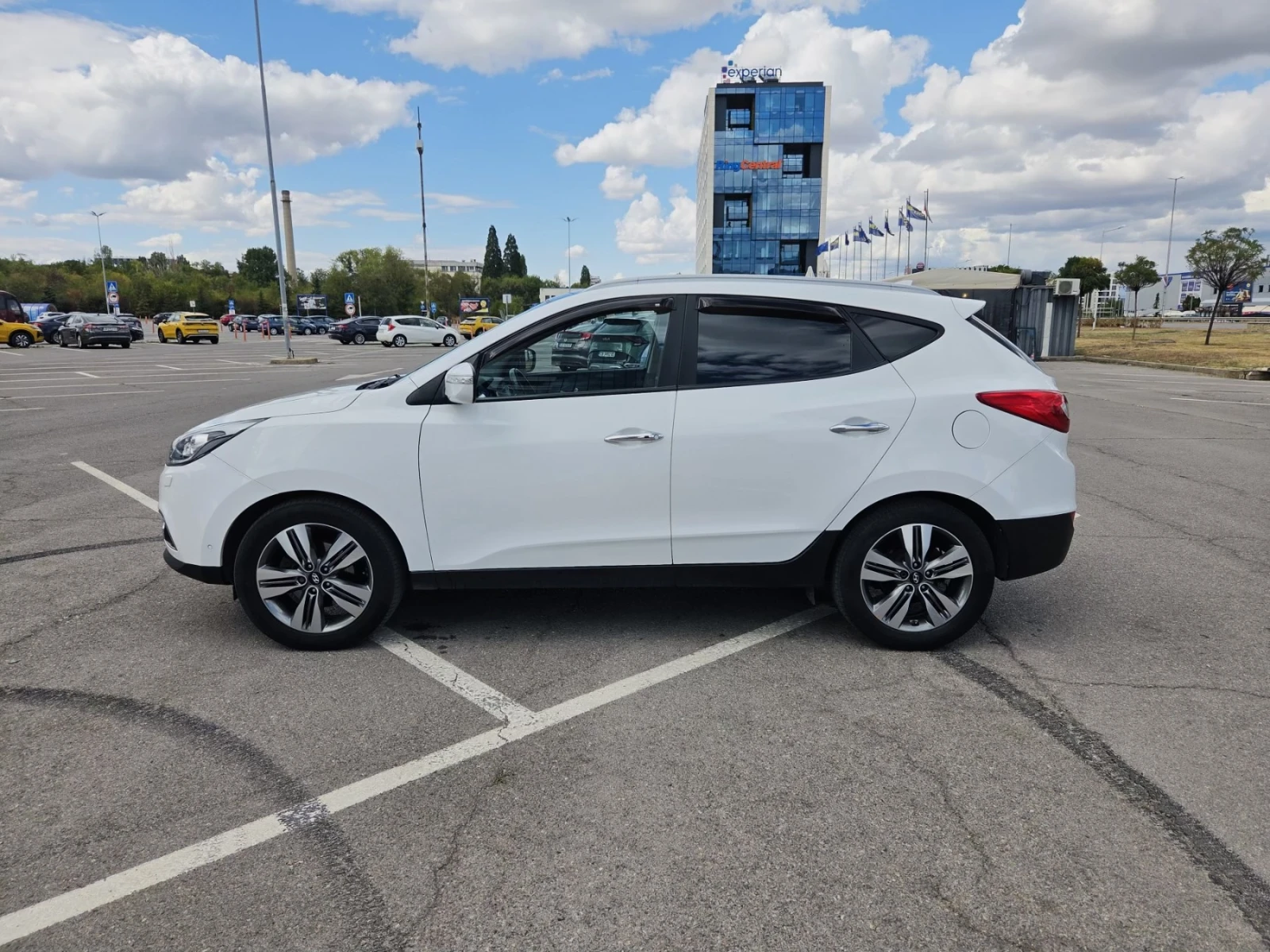 Hyundai IX35, снимка 5 - Автомобили и джипове - 56183392