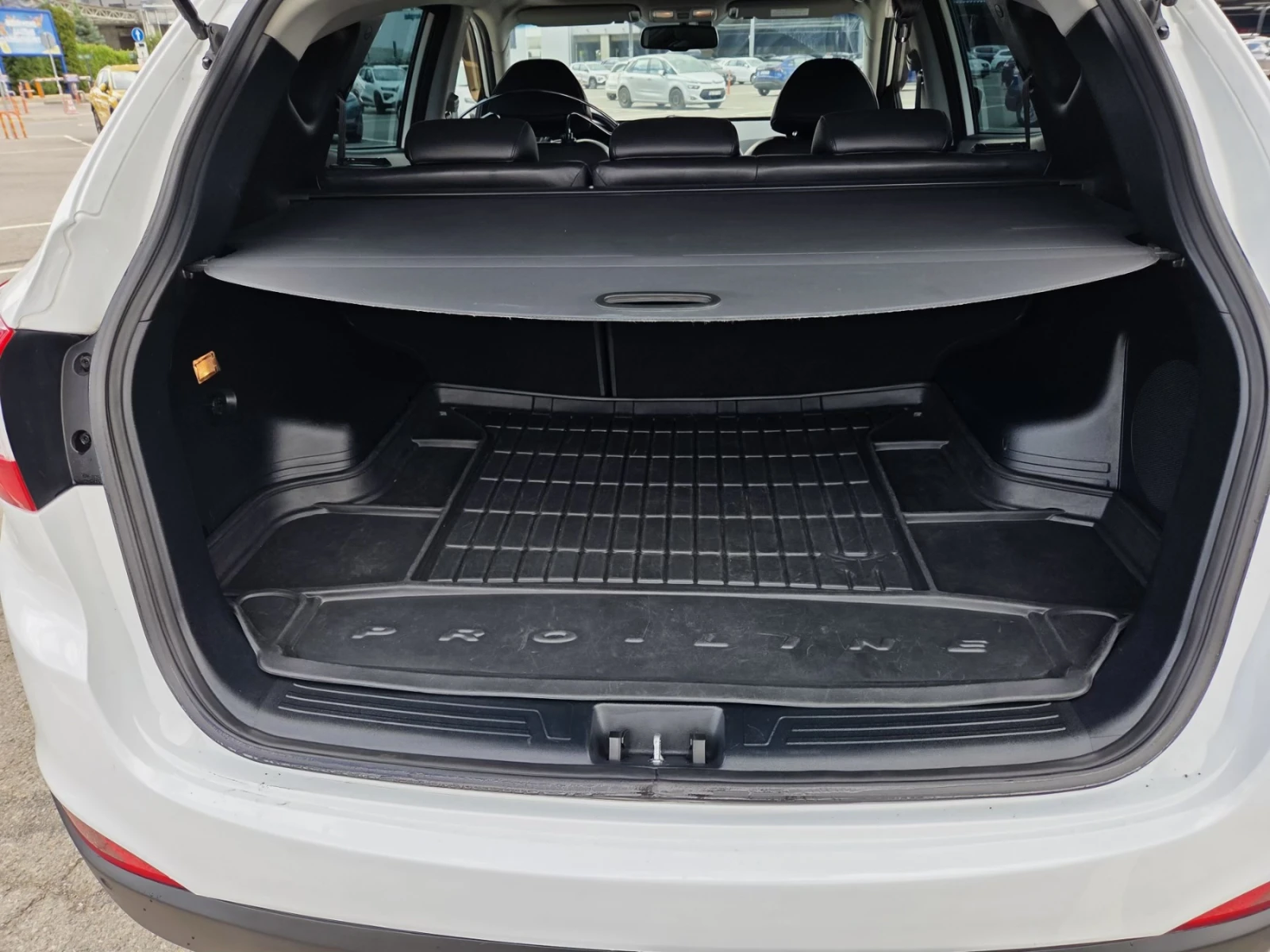Hyundai IX35, снимка 14 - Автомобили и джипове - 56183392