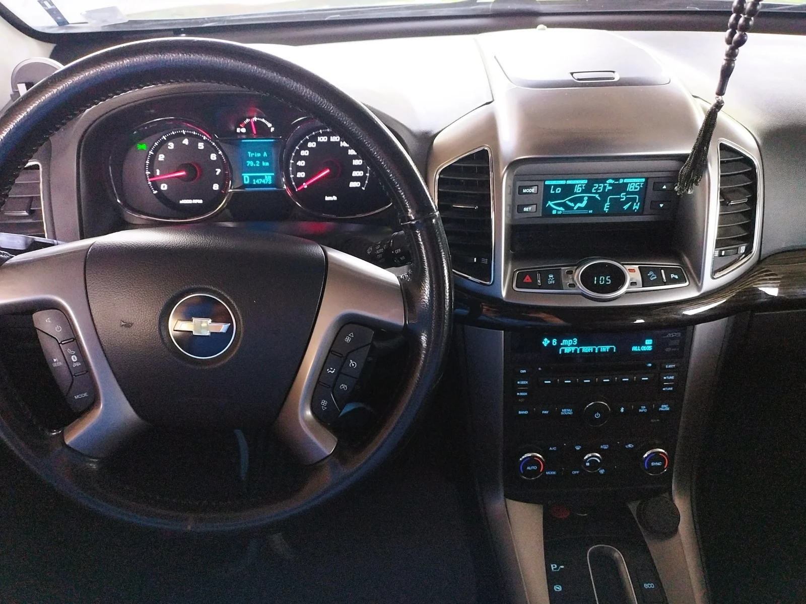 Chevrolet Captiva 2.4i Бензин -facelift 2015г, снимка 12 - Автомобили и джипове - 56333838