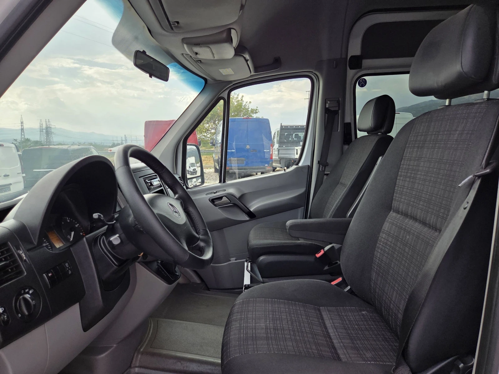 Mercedes-Benz Sprinter 316 CDI, 9 Местен, Климатик, Автомат - изображение 9