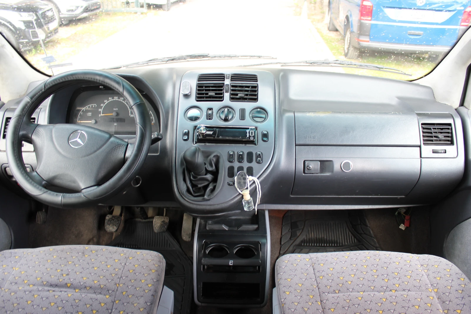 Mercedes-Benz Vito 2.2 D  С РЕГИСТРАЦИЯ    , снимка 13 - Бусове и автобуси - 54960987