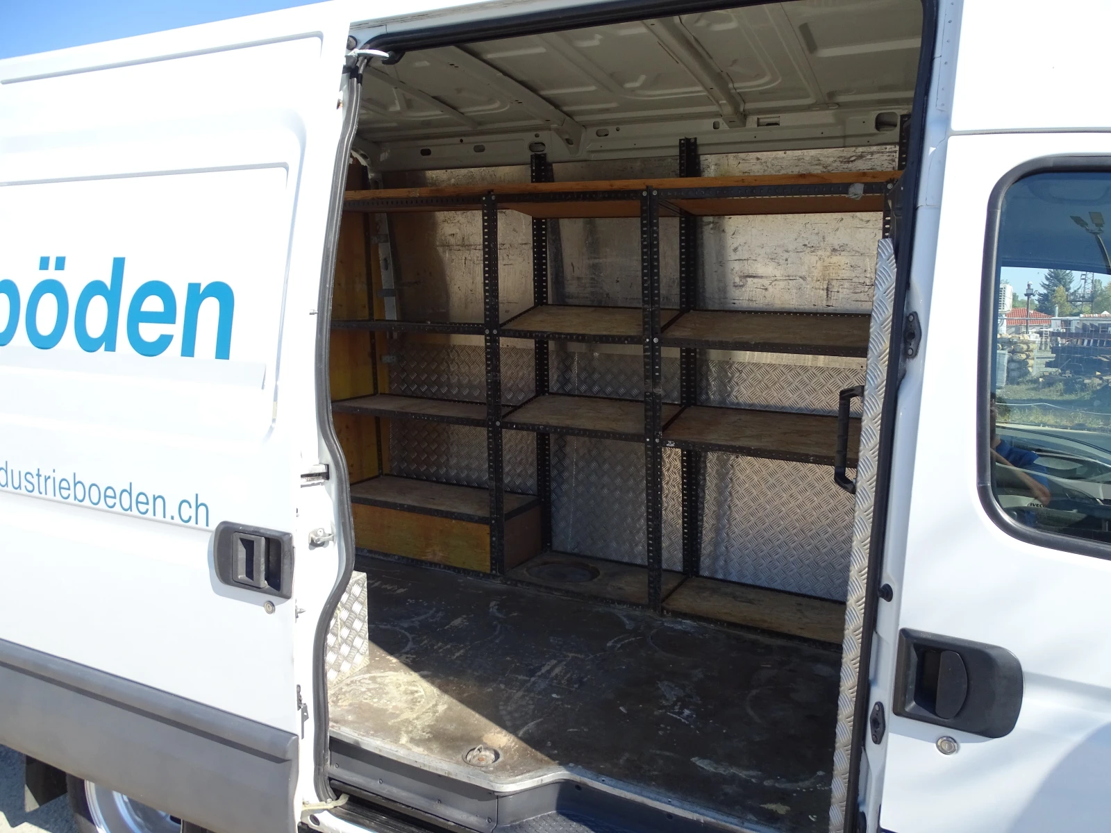 Iveco 35c15 3.0HPI  КАТ. * Б* * * КЛИМАТИК* * * , снимка 14 - Бусове и автобуси - 55735259