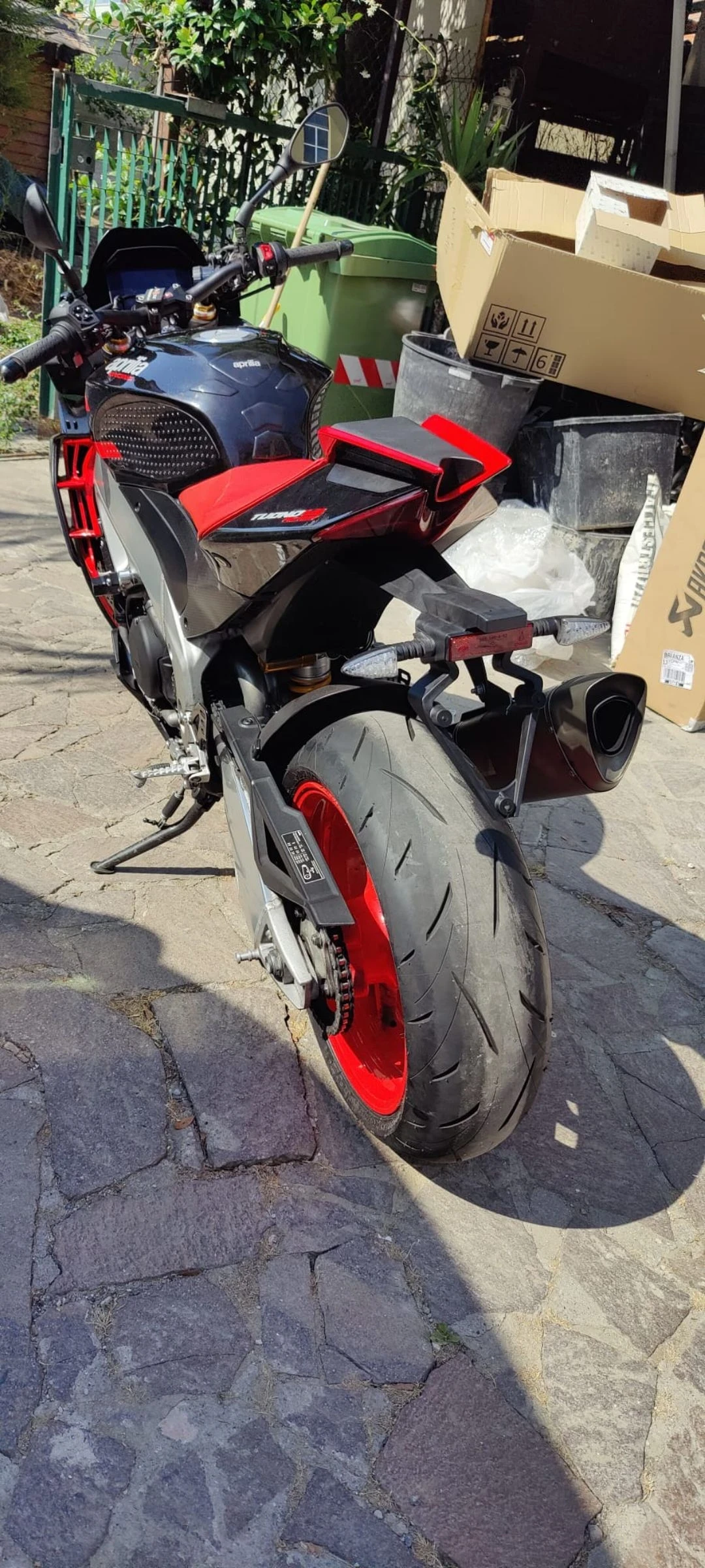 Aprilia Tuono 1100 Factory  - изображение 3