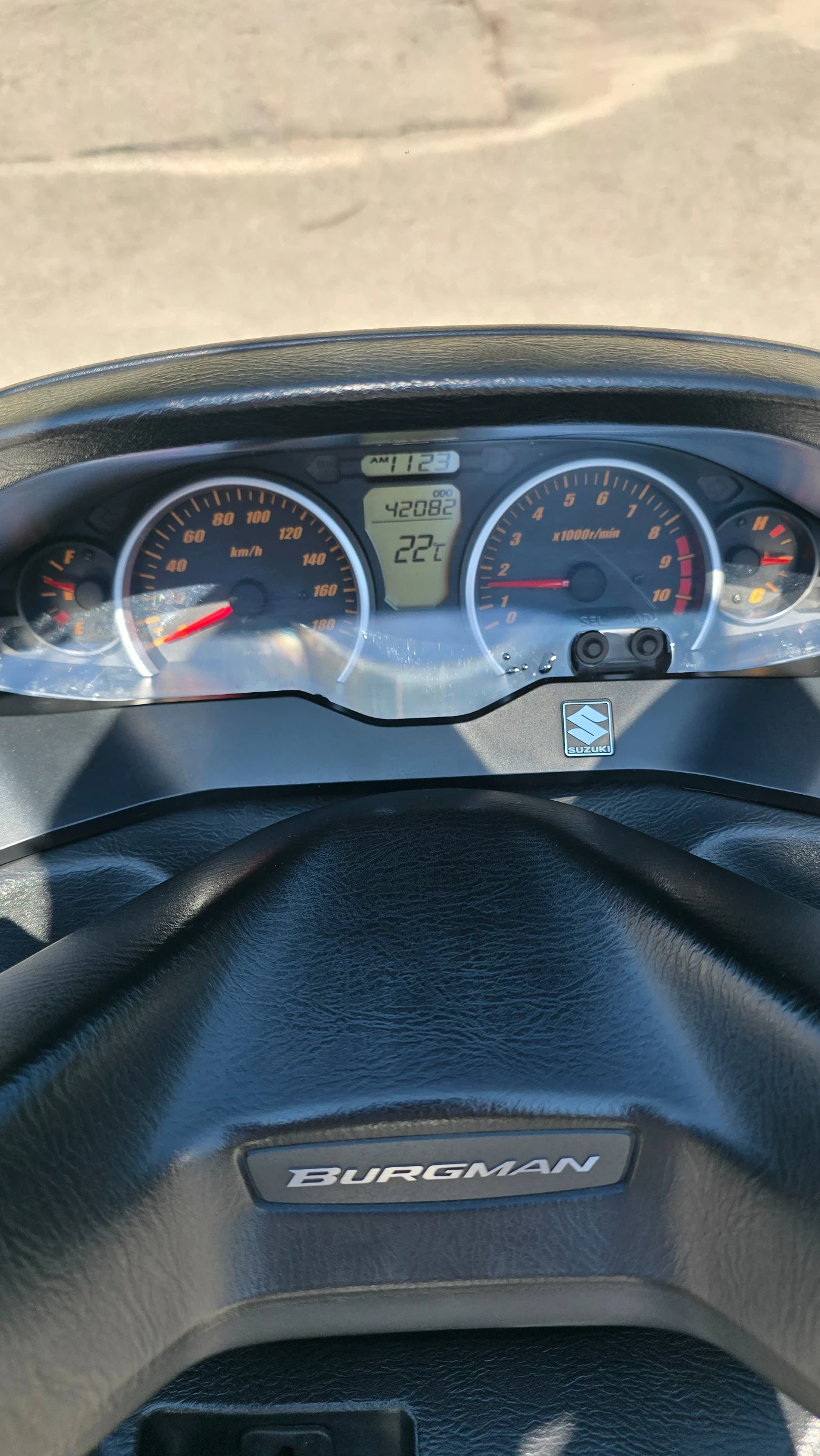 Suzuki Burgman K7 AN400 - изображение 6