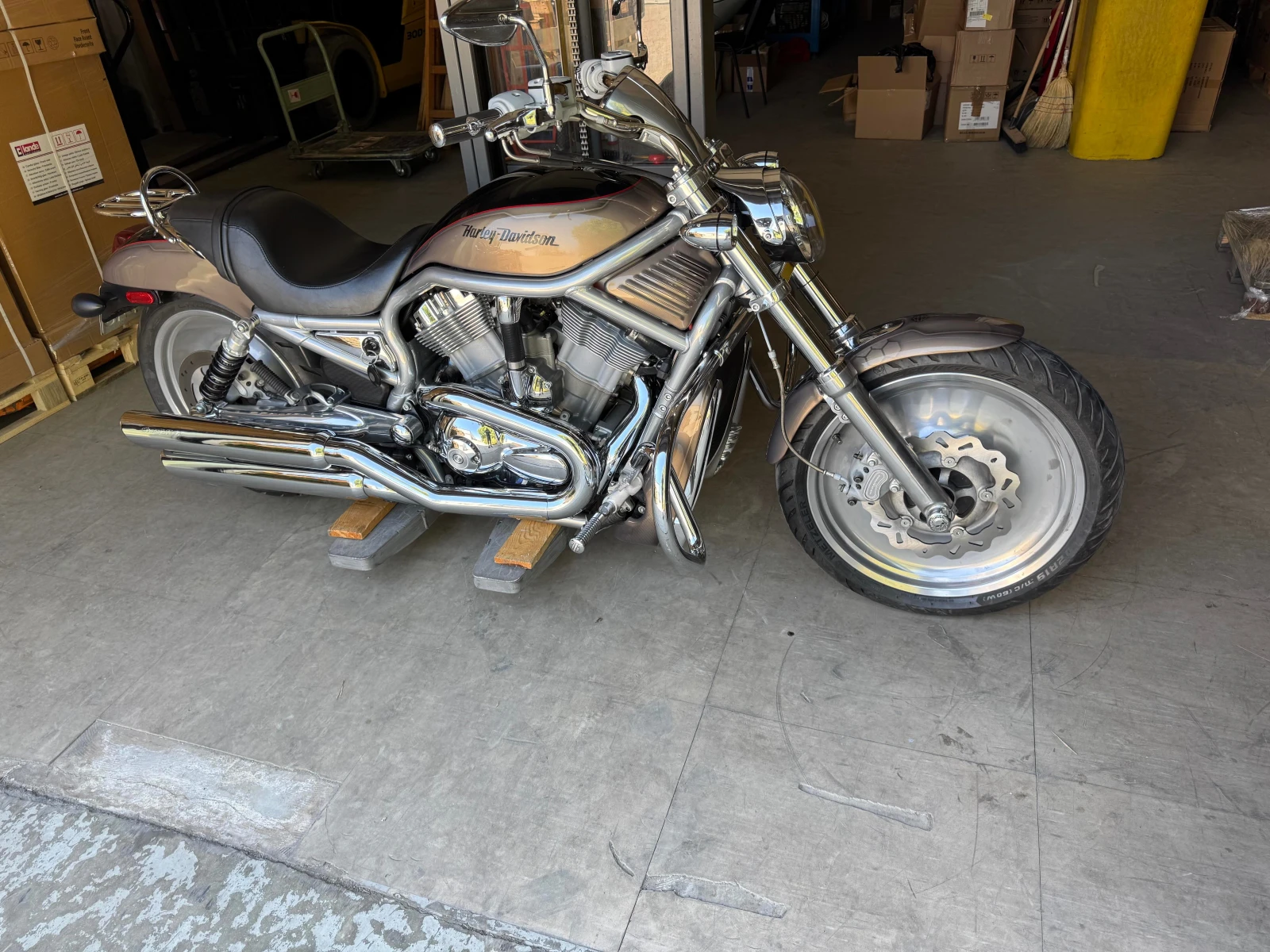 Harley-Davidson V-Rod VRSCA, снимка 11 - Мотоциклети и мототехника - 56327321