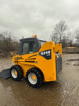 Мини челни товарачи GEHL 5240, снимка 3